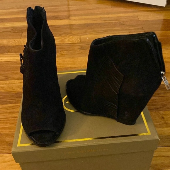 Ash Women’s Black Wedge Open Toe Heels With Fringe Size 37 - Picture 1 of 9